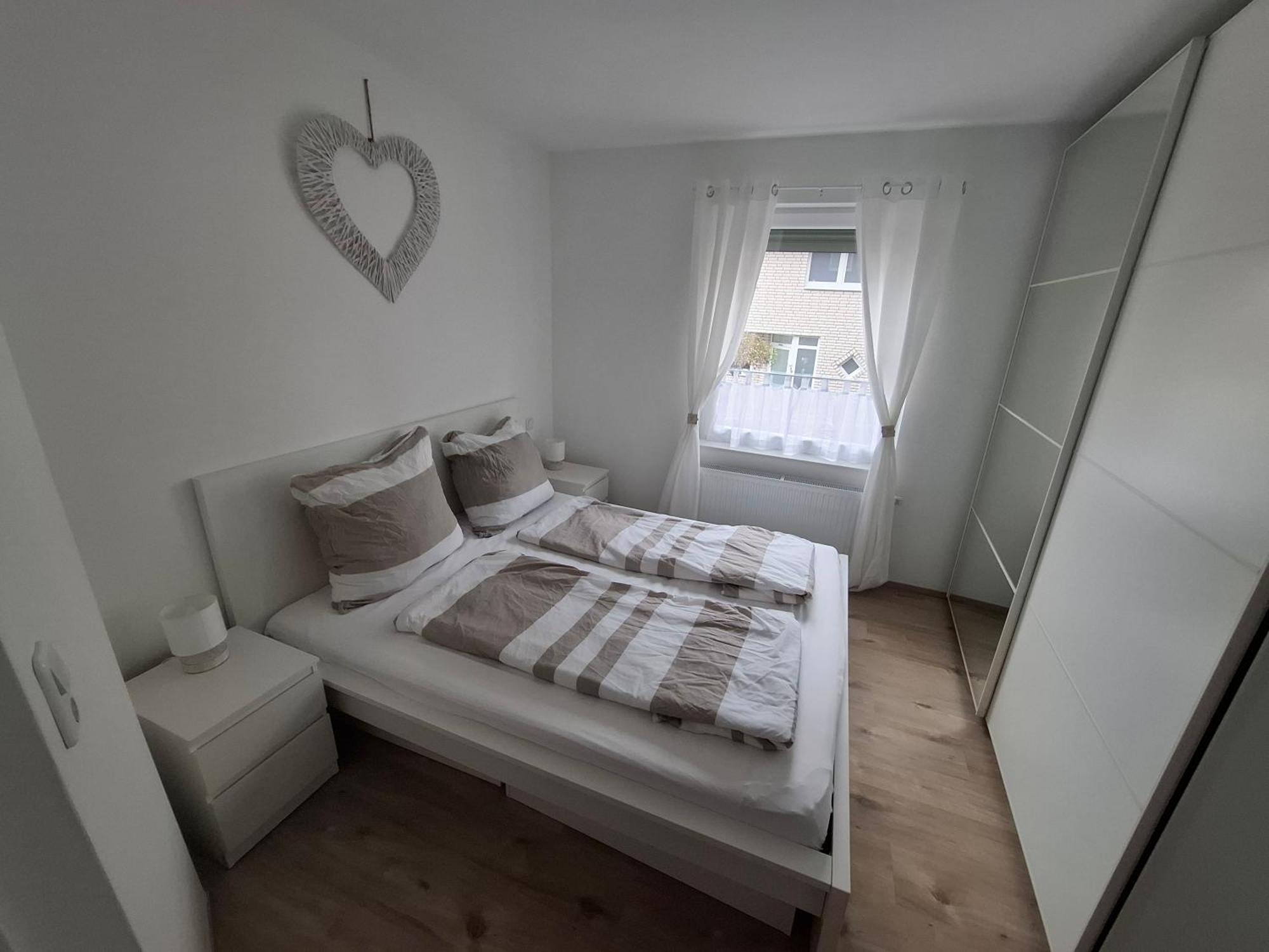 Umgeben Von Seen Und Waeldern Brühl Exterior foto